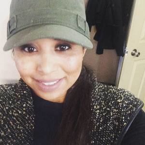 Meet your Posher, Roxanne o.